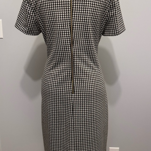 Calvin Klein Black and White Houndstooth Mini Dress Size 10 - Picture 2 of 5